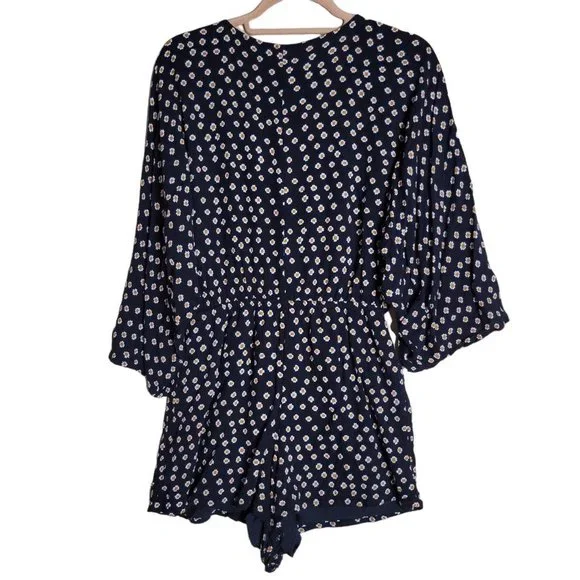 Amuse Society COASTAL ESCAPE Black Gauze Wrap Lined Romper Shorts Women Size S - Picture 3 of 8